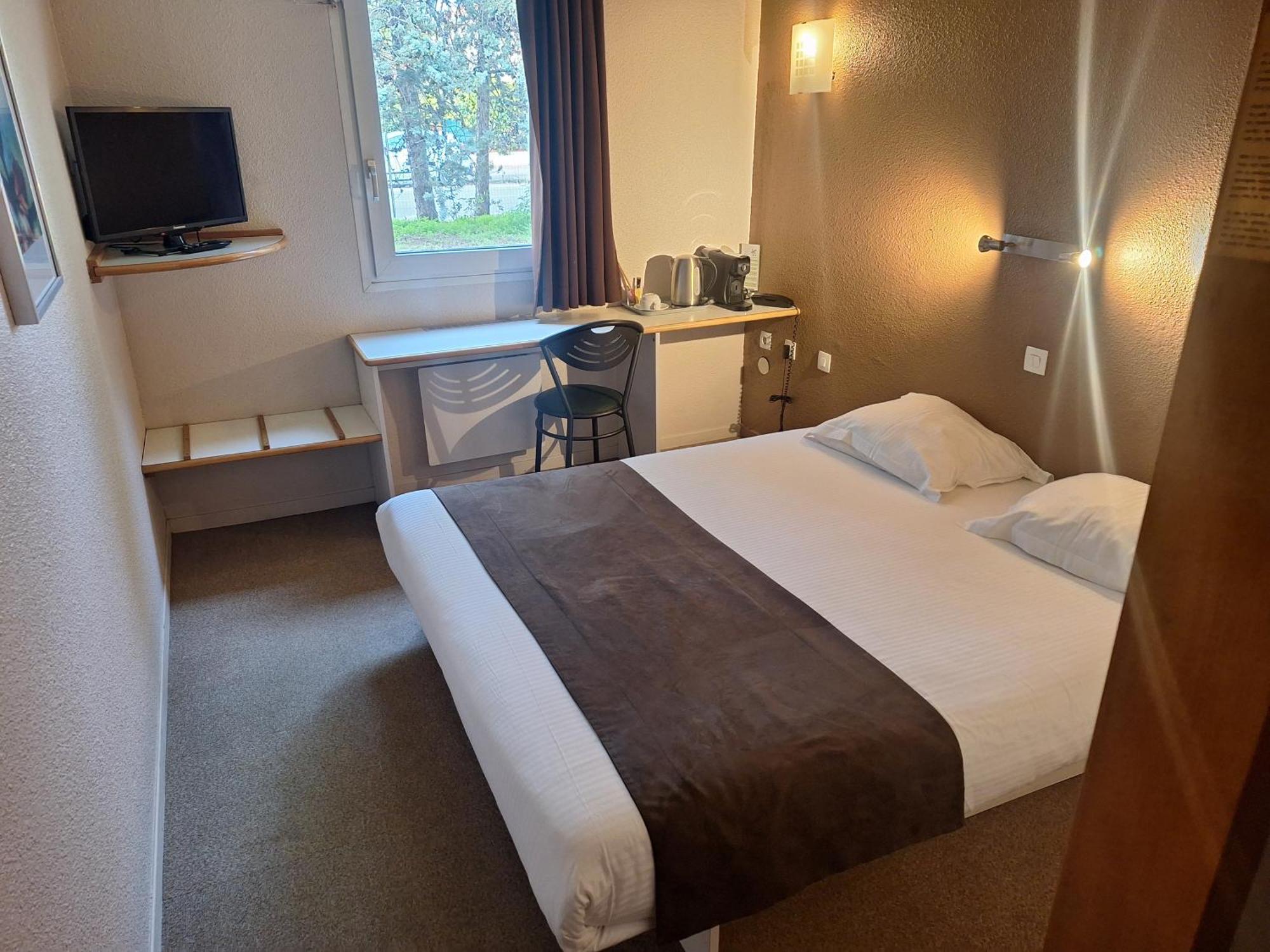 Hotel Moulin A Vent Gerland เวนิส์ซูซ์ ภายนอก รูปภาพ